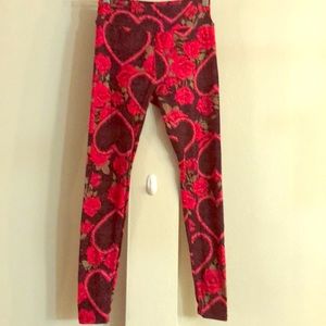 LuLaRoe Valentine’s Day OS Leggings